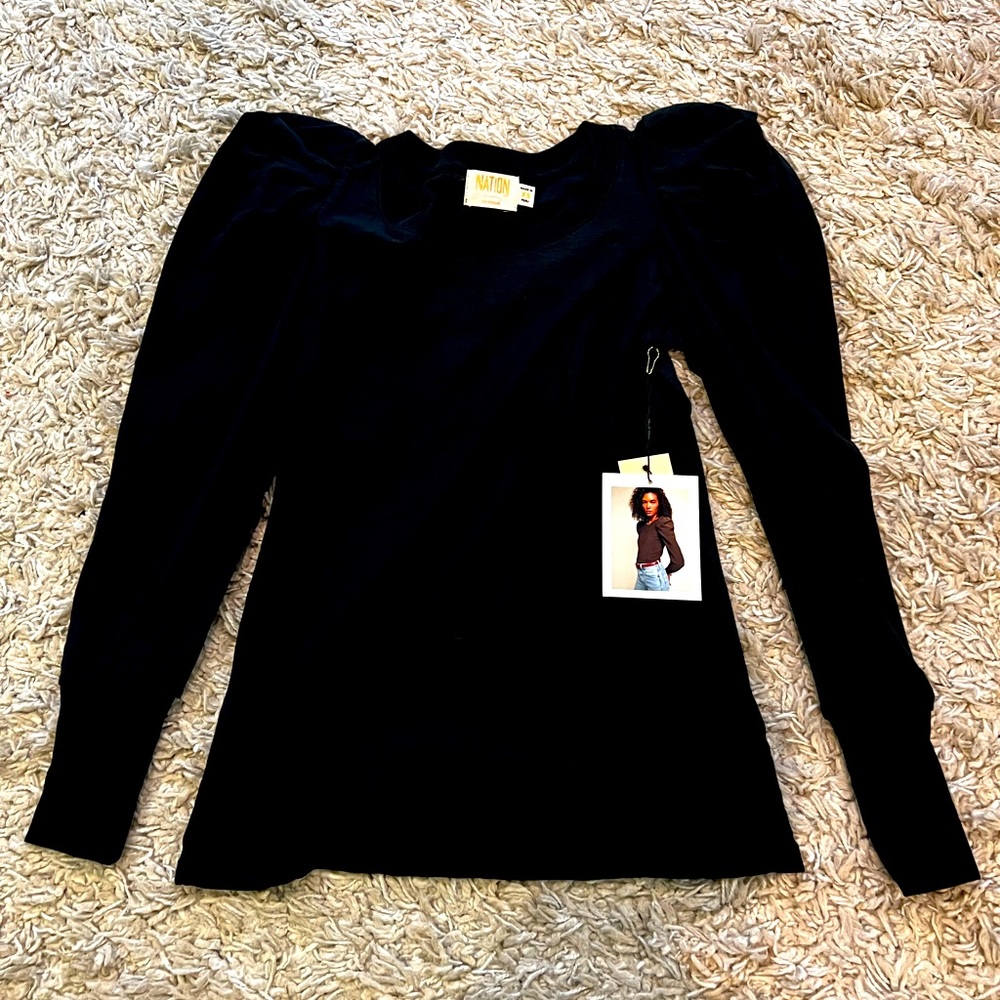 Nation Ltd. Romy Puffy shoulder tee XS